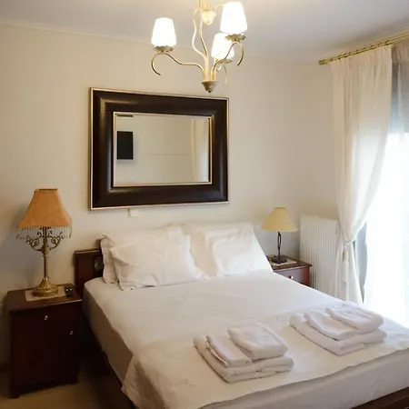 Luxury Dafnis House *
