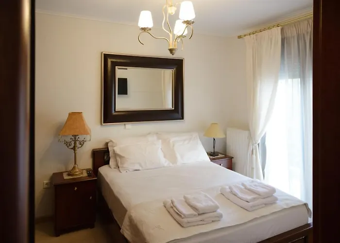 Luxury Dafnis House *